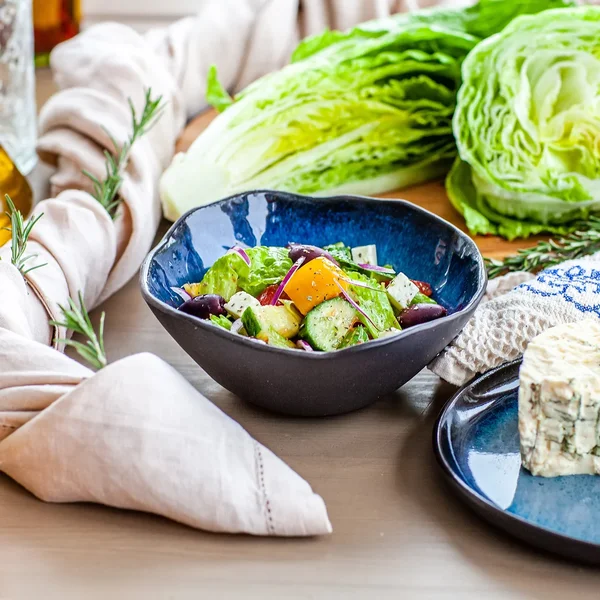 Салат из свежих овощей с брынзой | Истринская Сыроварня ОЛЕГА СИРОТЫ